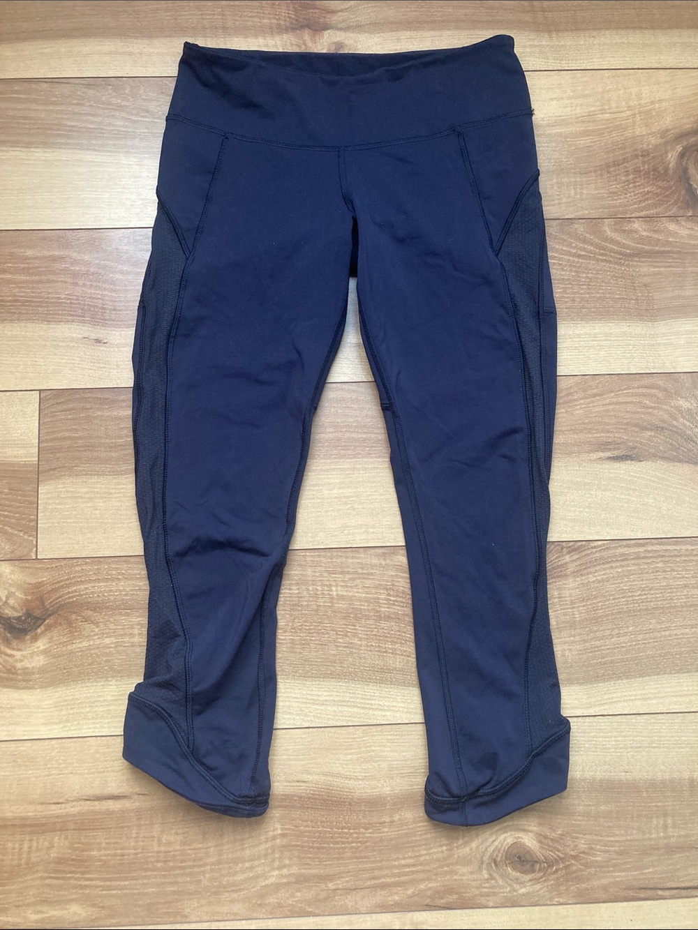 Lululemon Navy Blue Side Mesh Panel Capri Leggings